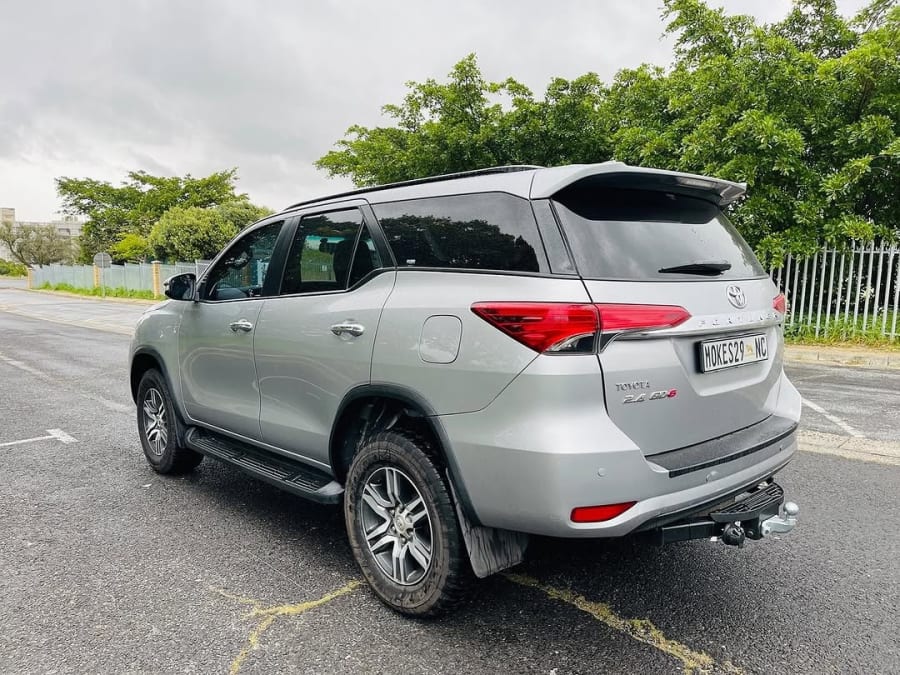 2016 TOYOTA FORTUNER 2.4 GD-6 RB — photo 8