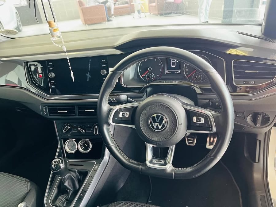 2021VW POLO 1.0 TSI RLINE — photo 8