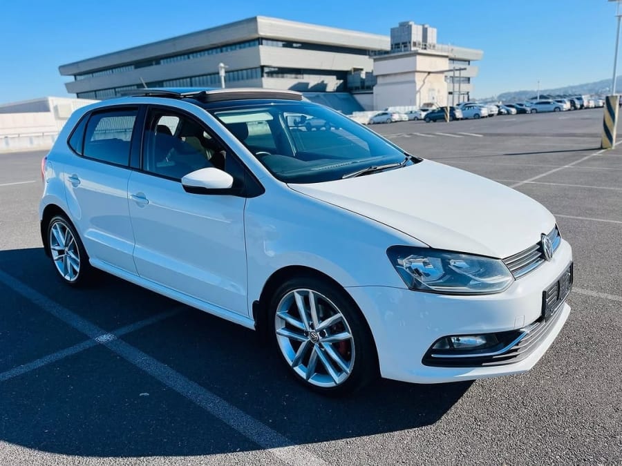 2015 VW POLO 1.2 TSI HIGHLINE — photo 2
