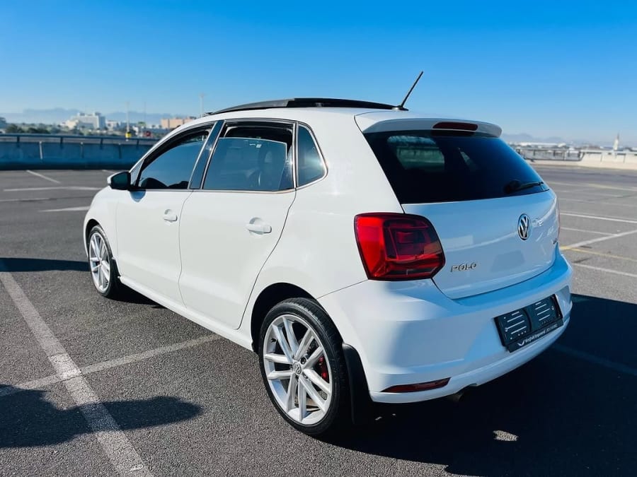 2015 VW POLO 1.2 TSI HIGHLINE — photo 13