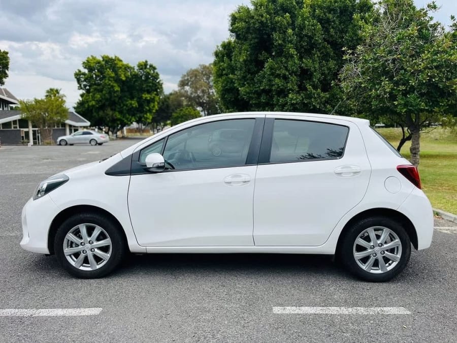 2015 TOYOTA YARIS 1.3 XS CVT — photo 14