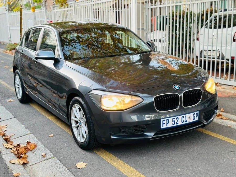 2013 BMW 118i — photo 2