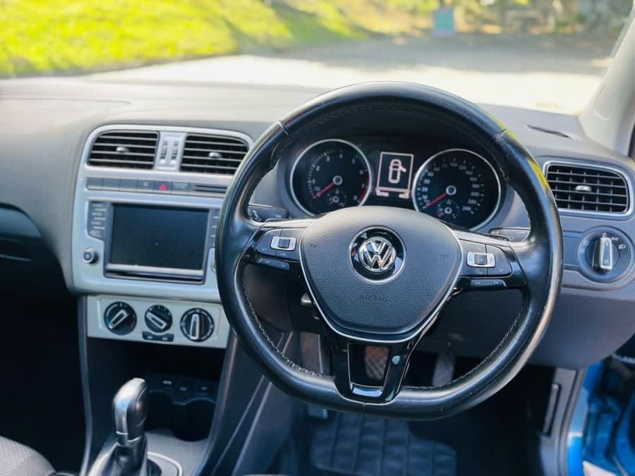 2016 VW POLO 1.2 TSI HIGHLINE DSG — photo 13