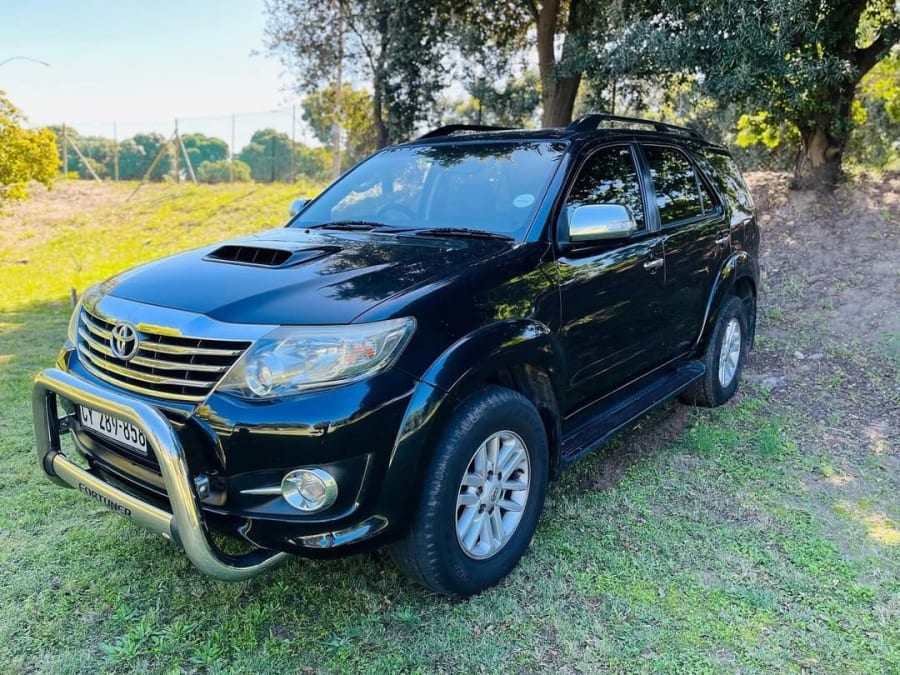 2016 TOYOTA FORTUNER 2.5D-4D RB — photo 2