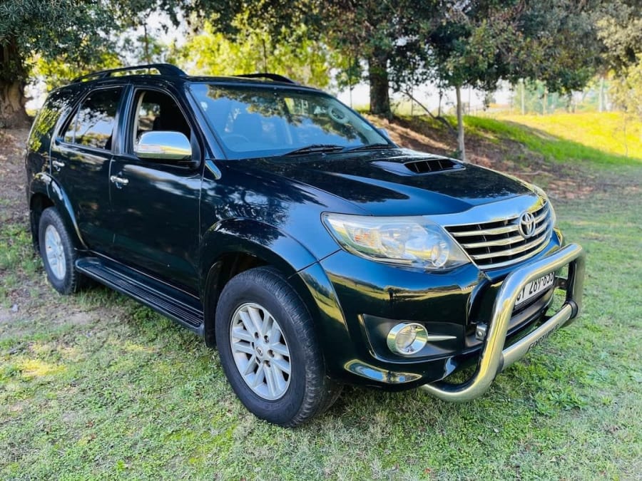 2016 TOYOTA FORTUNER 2.5D-4D RB — photo 3