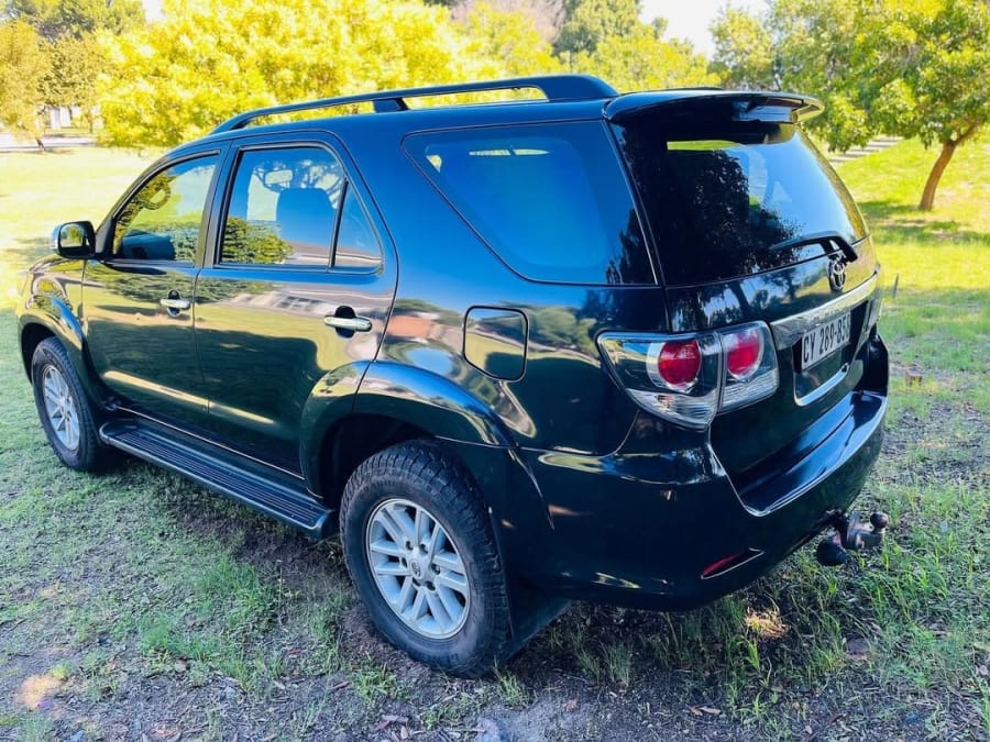 2016 TOYOTA FORTUNER 2.5D-4D RB — photo 6