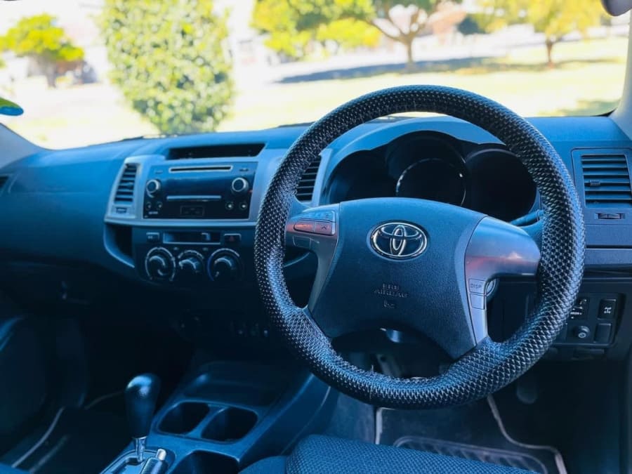 2016 TOYOTA FORTUNER 2.5D-4D RB — photo 18
