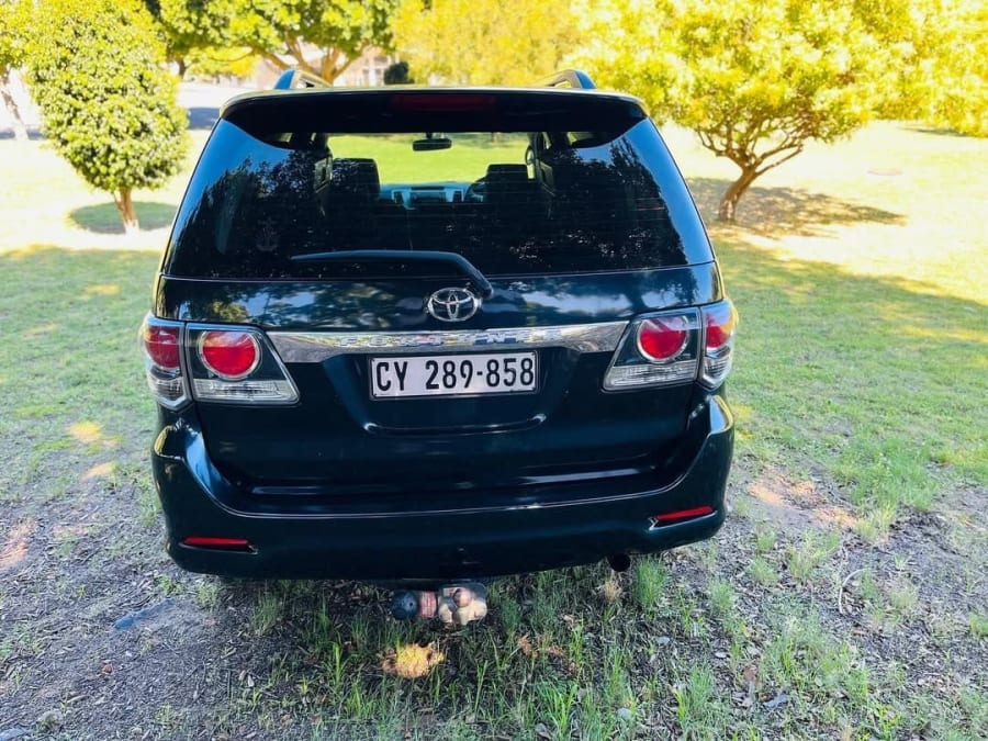 2016 TOYOTA FORTUNER 2.5D-4D RB — photo 19