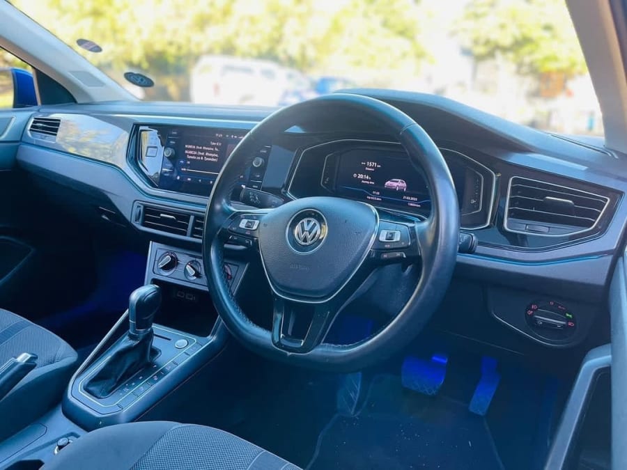 2019 VW POLO 1.0 TSI HIGHLINE DSG RLINE — photo 7