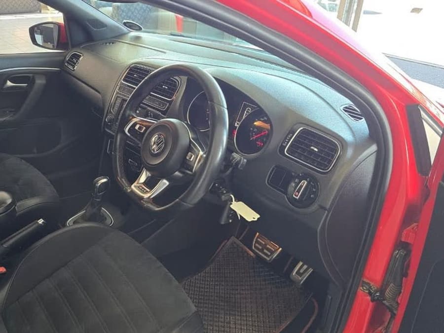 2016 VW POLO GTi 1.8 DSG — photo 13