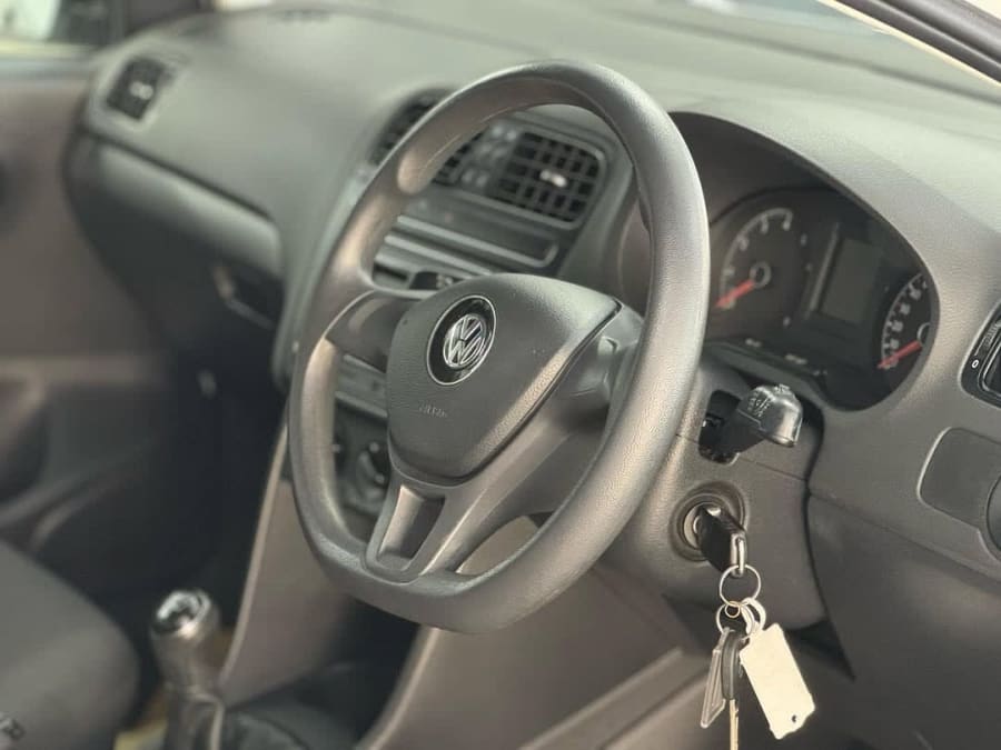 2019 VW POLO VIVO 1.4 TRENDLINE — photo 9