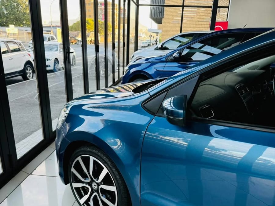 2017 VW POLO TSI 1.0 RLINE DSG — photo 3