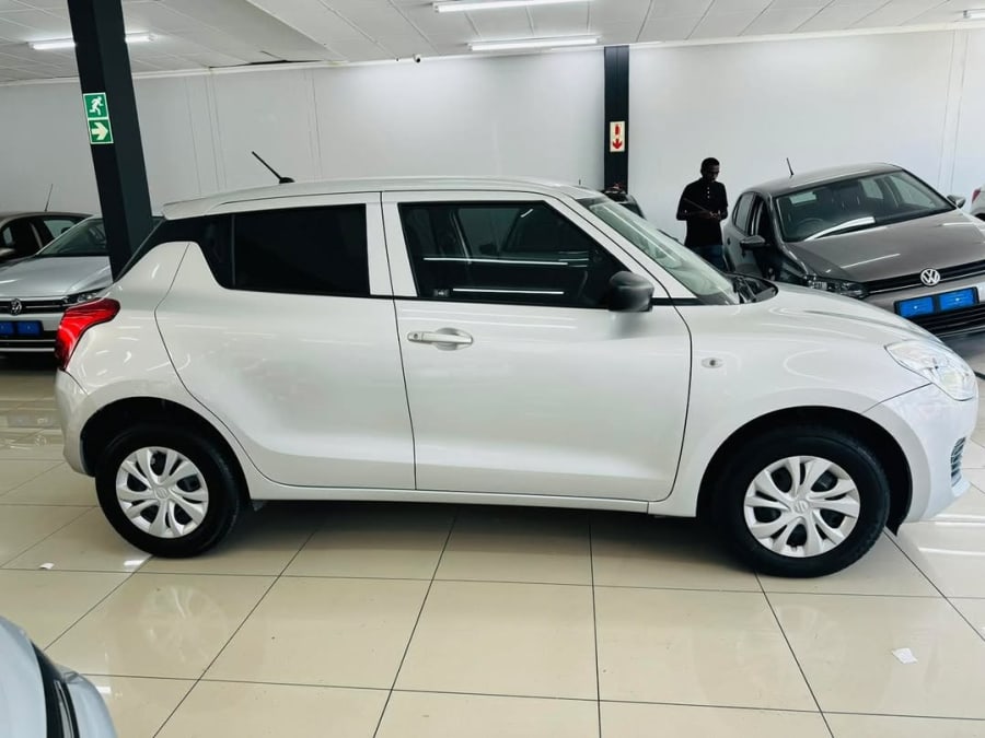 2023 SUZUKI SWIFT 1.2 GA — photo 5