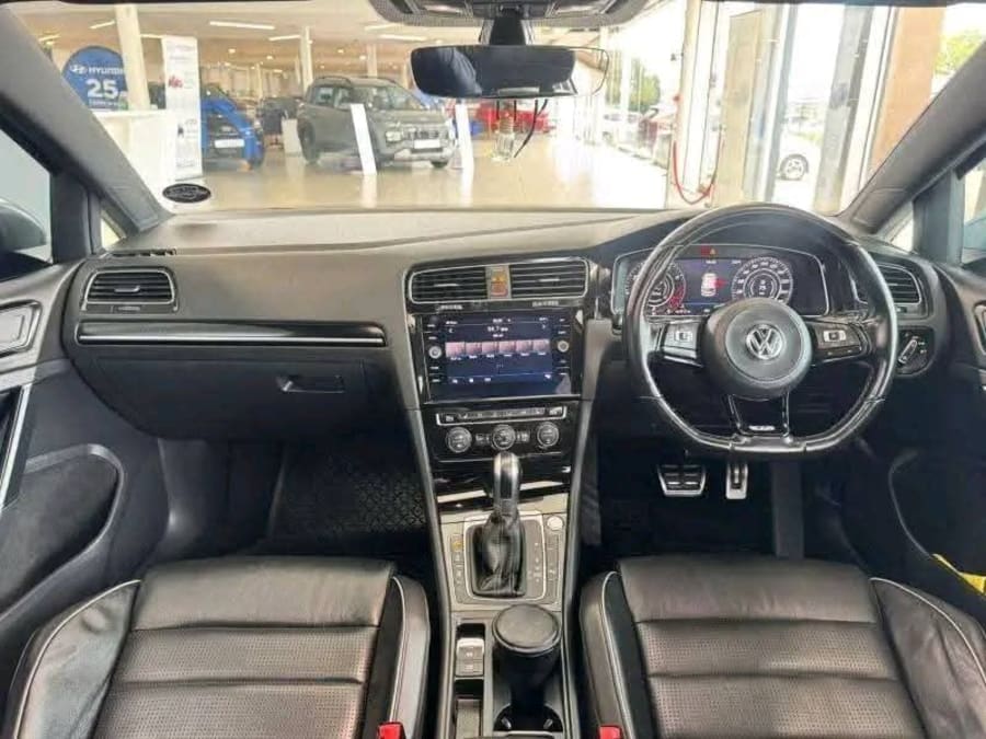 2020 VW Polo TSI Trendline — photo 4