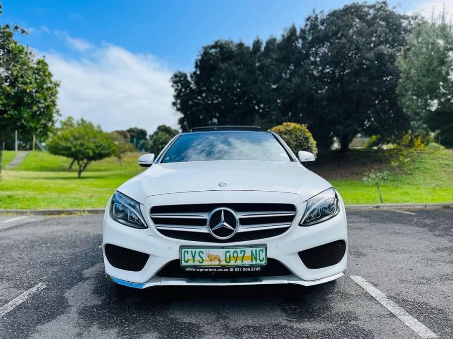 2015 MERCEDES BENZ C200 AMG LINE — photo 1