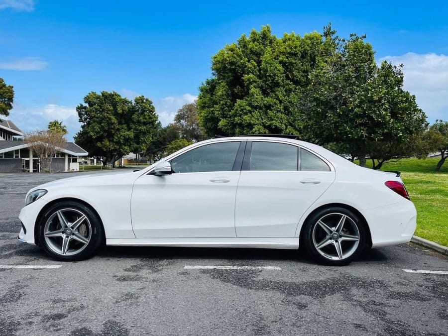 2015 MERCEDES BENZ C200 AMG LINE — photo 8