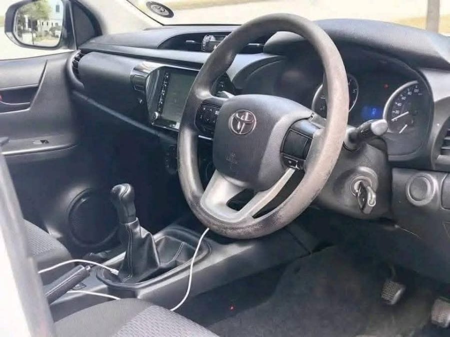 Toyota Hilux 2019 — photo 3
