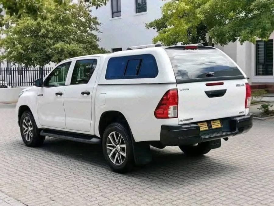 Toyota Hilux 2019 — photo 4