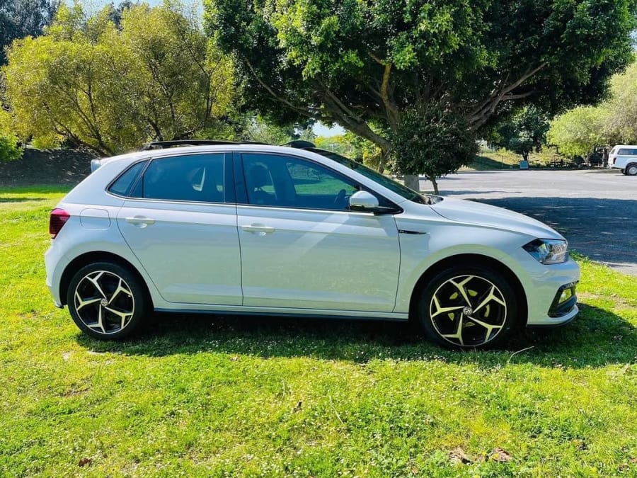 2019 VW POLO 1.0 TSI COMFORTLINE RLINE — photo 4