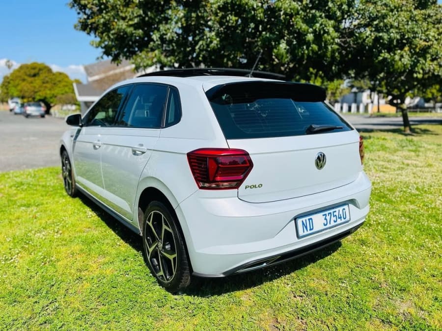 2019 VW POLO 1.0 TSI COMFORTLINE RLINE — photo 6