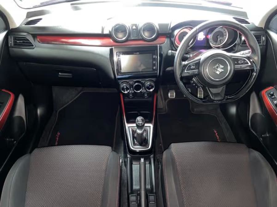 2021 Suzuki Swift 1.4 T SPORT — photo 4