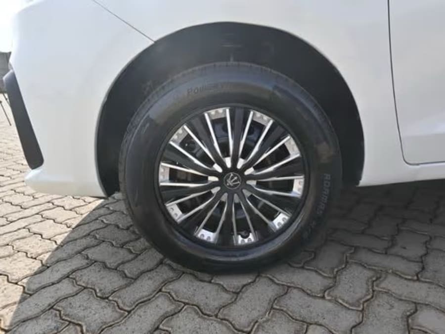 2021 Suzuki Ertiga 1.5 GA — photo 2