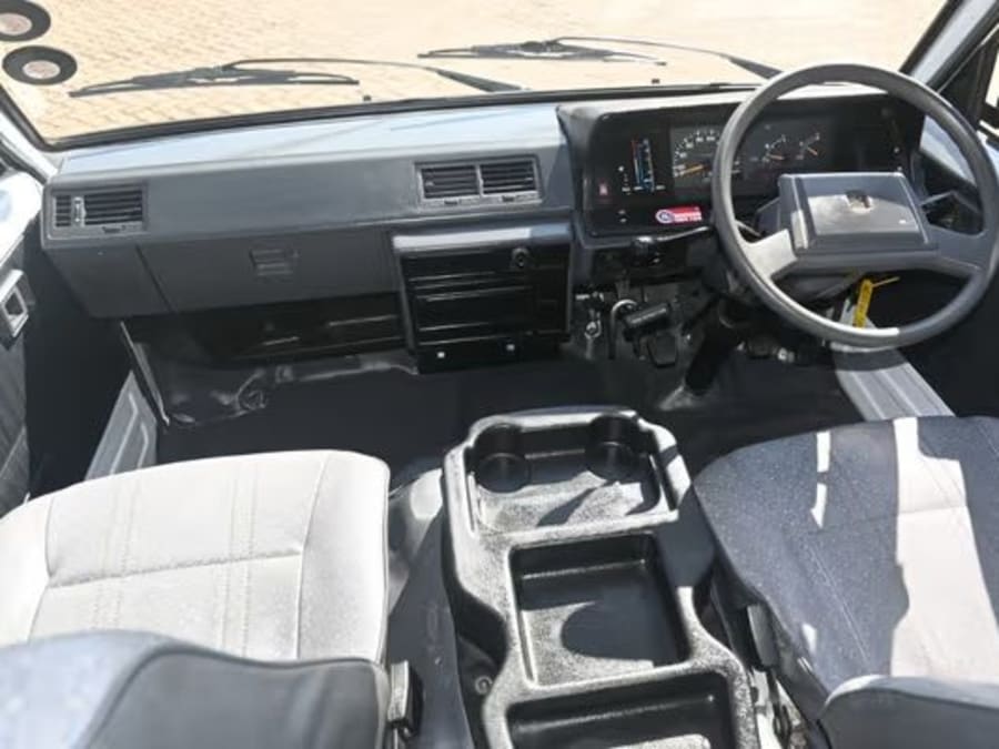 2007 Toyota Hi-Ace 2.2 — photo 4