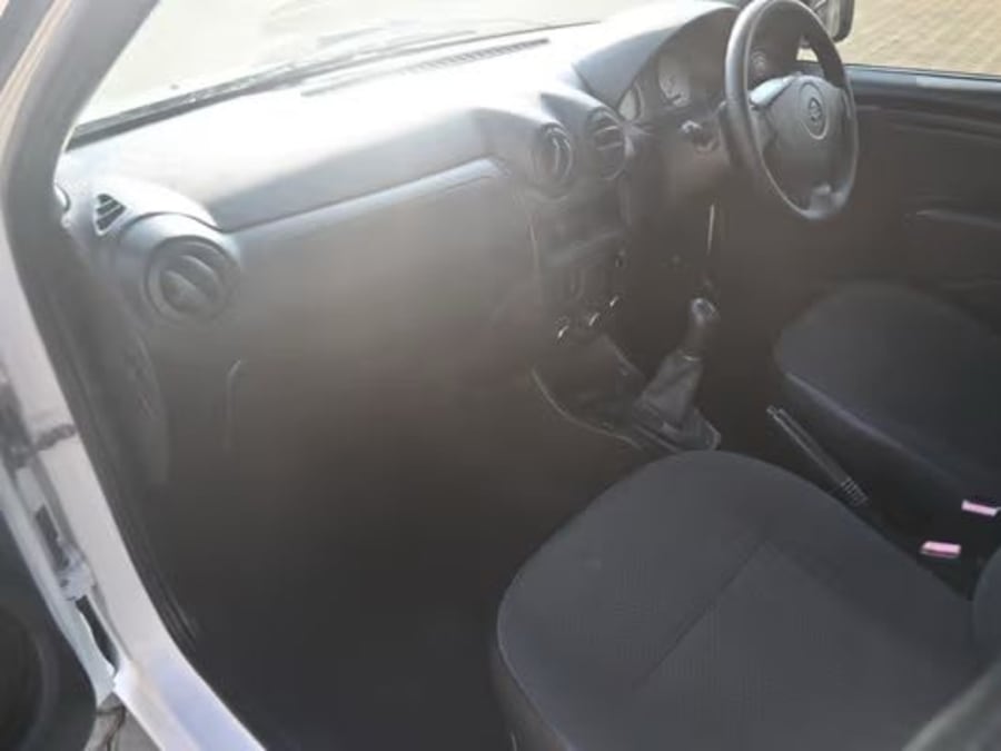 2019 Nissan NP200 1.6 — photo 7