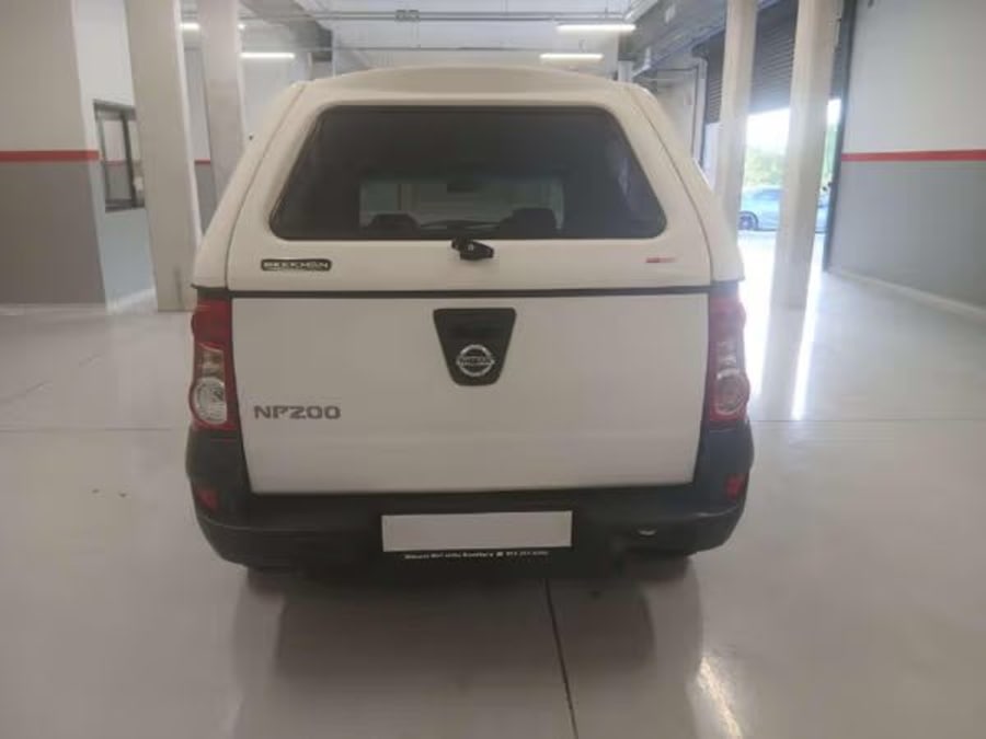 2021 Nissan NP200 1.6 A/C Safety Pack — photo 9