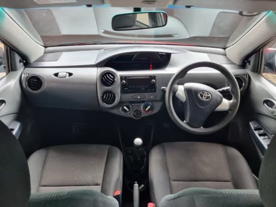2020 Toyota Etios 1.5 XS — photo 7