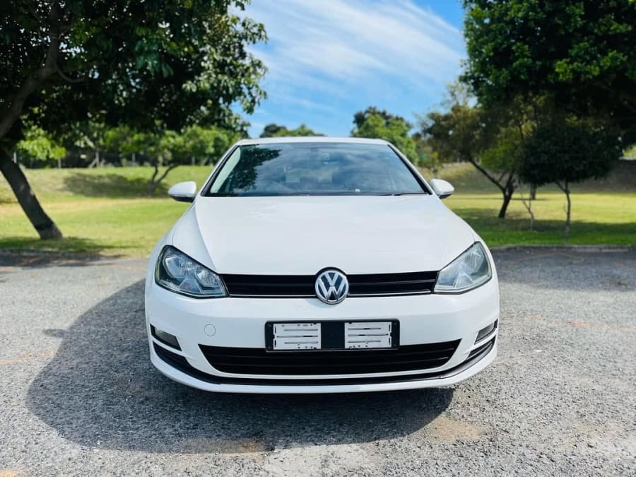 2016 VW GOLF 7 2.0 TDI COMFORTLINE — photo 1