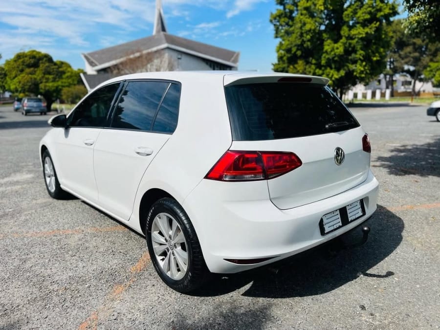 2016 VW GOLF 7 2.0 TDI COMFORTLINE — photo 7