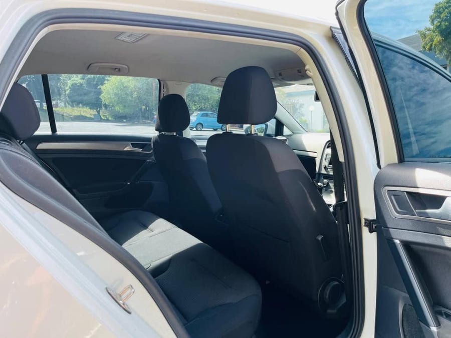 2016 VW GOLF 7 2.0 TDI COMFORTLINE — photo 10