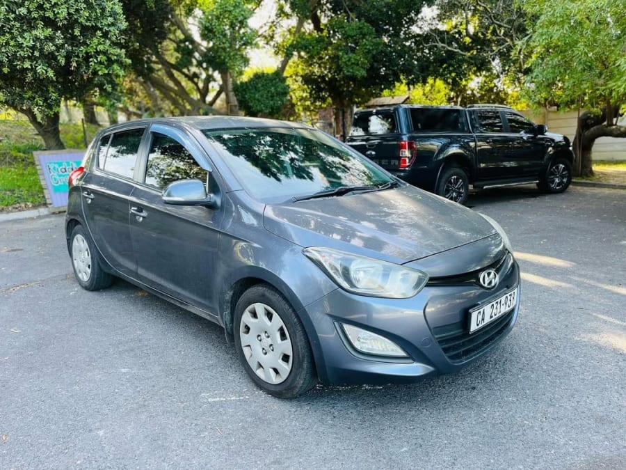 2014 HYUNDAI I20 — photo 3
