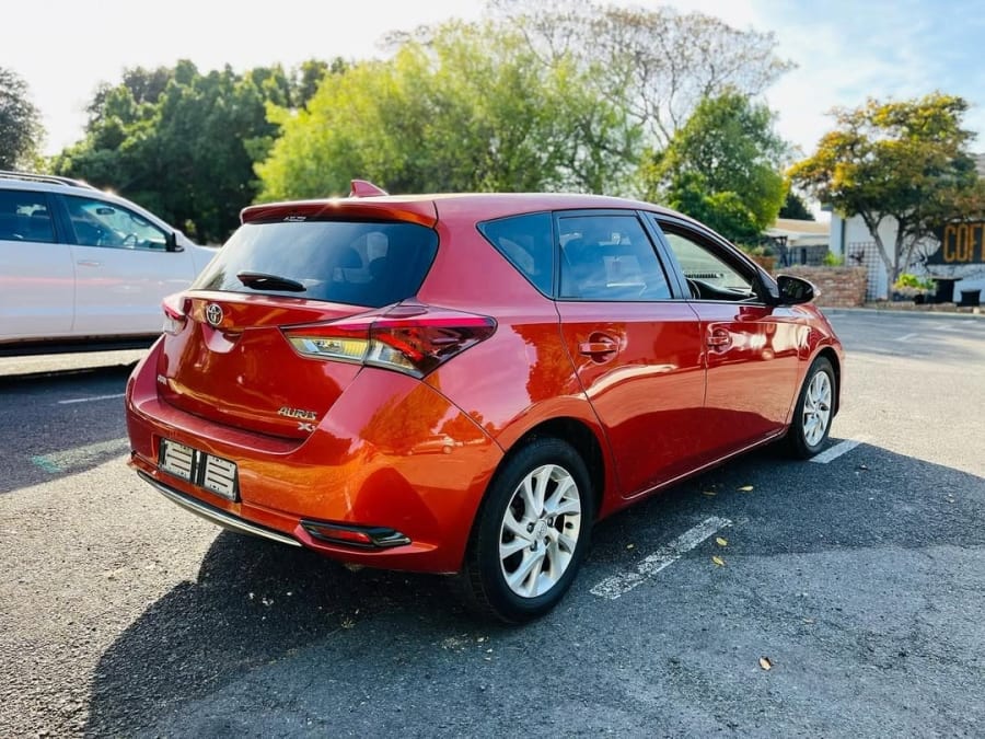 2016 TOYOTA AURIS Xs — photo 3