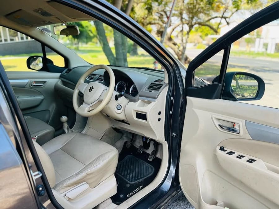 2015 SUZUKI ERTIGA 1.4 GL — photo 9