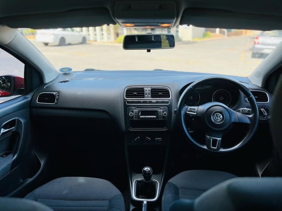 2013 VW POLO 1.6 COMFORTLINE — photo 9