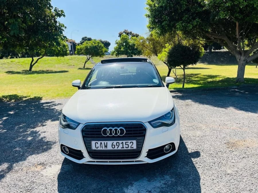 2011 AUDI A1 1.6 TDI AMBITION 3DR — photo 1