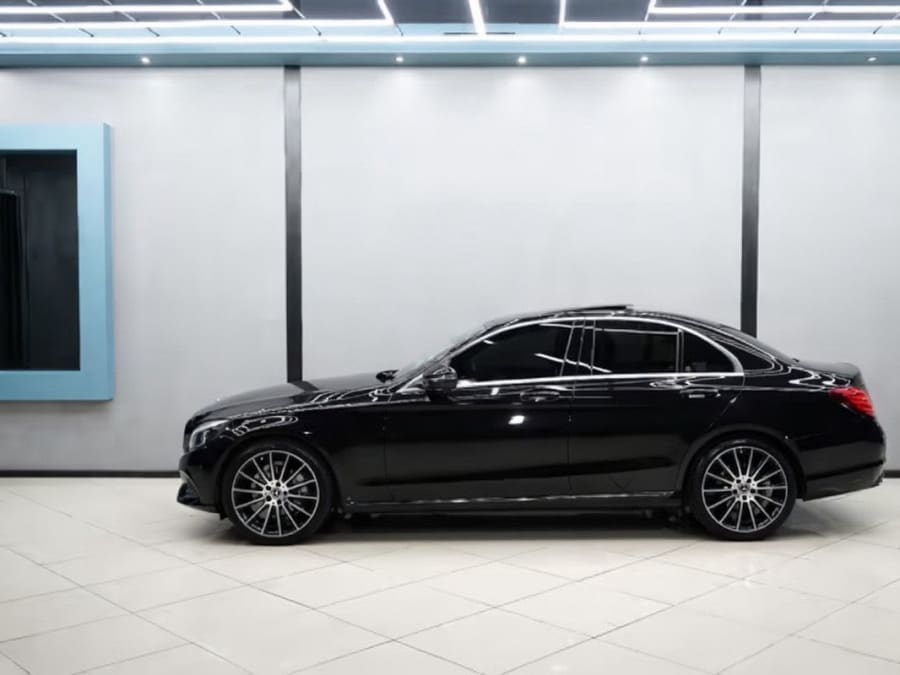 2018 Mercedes-Benz C-Class C 200 Avantgarde Auto — photo 3