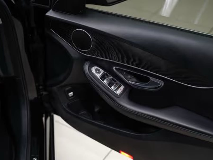2018 Mercedes-Benz C-Class C 200 Avantgarde Auto — photo 4