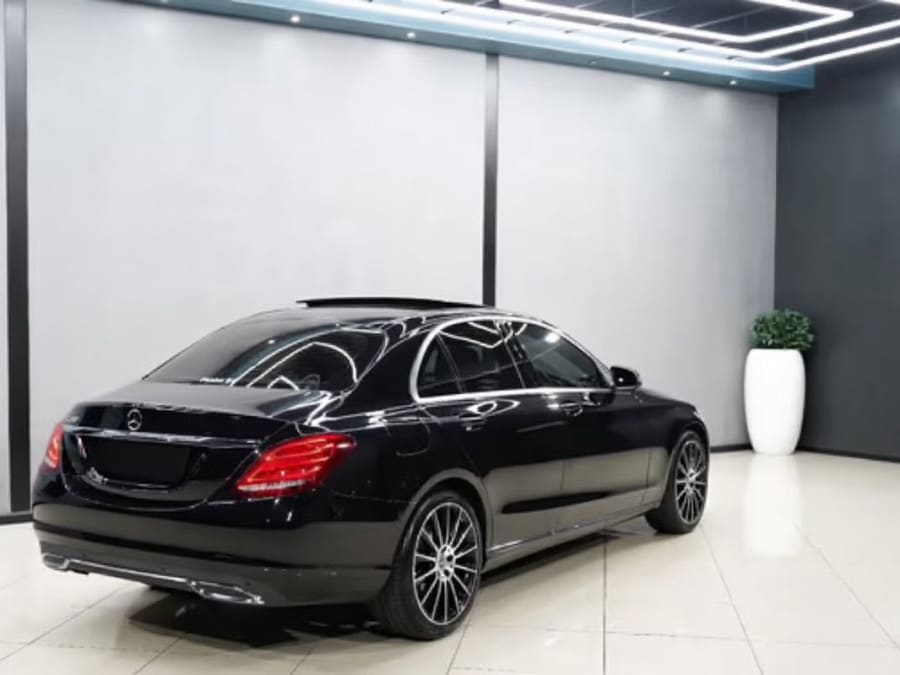 2018 Mercedes-Benz C-Class C 200 Avantgarde Auto — photo 9