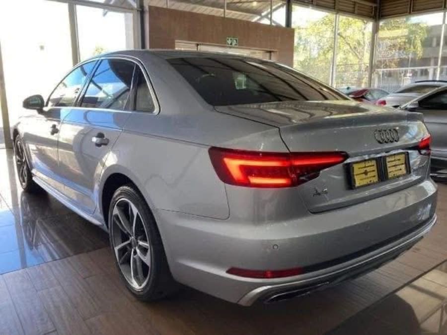 2019 Audi A4 2.0 TFSI Advanced Auto | 35 TFSI — photo 9
