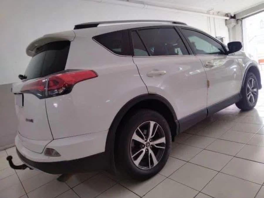 2017 Toyota RAV4 2.0 Manual — photo 7