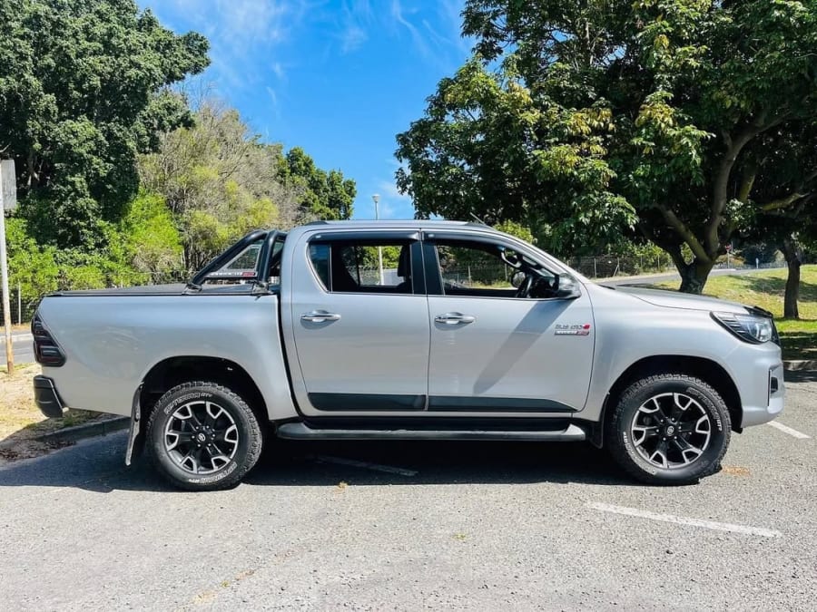 2019 TOYOTA HILUX 2.8 GD6 LEGEND50 — photo 5
