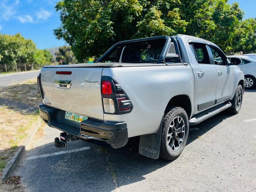 2019 TOYOTA HILUX 2.8 GD6 LEGEND50 — photo 7