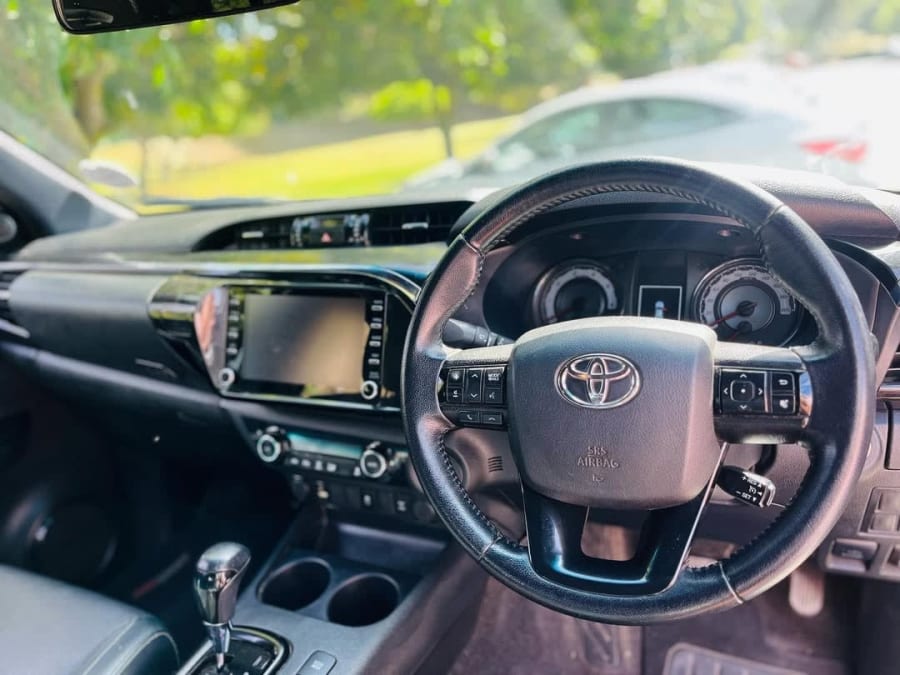 2019 TOYOTA HILUX 2.8 GD6 LEGEND50 — photo 9