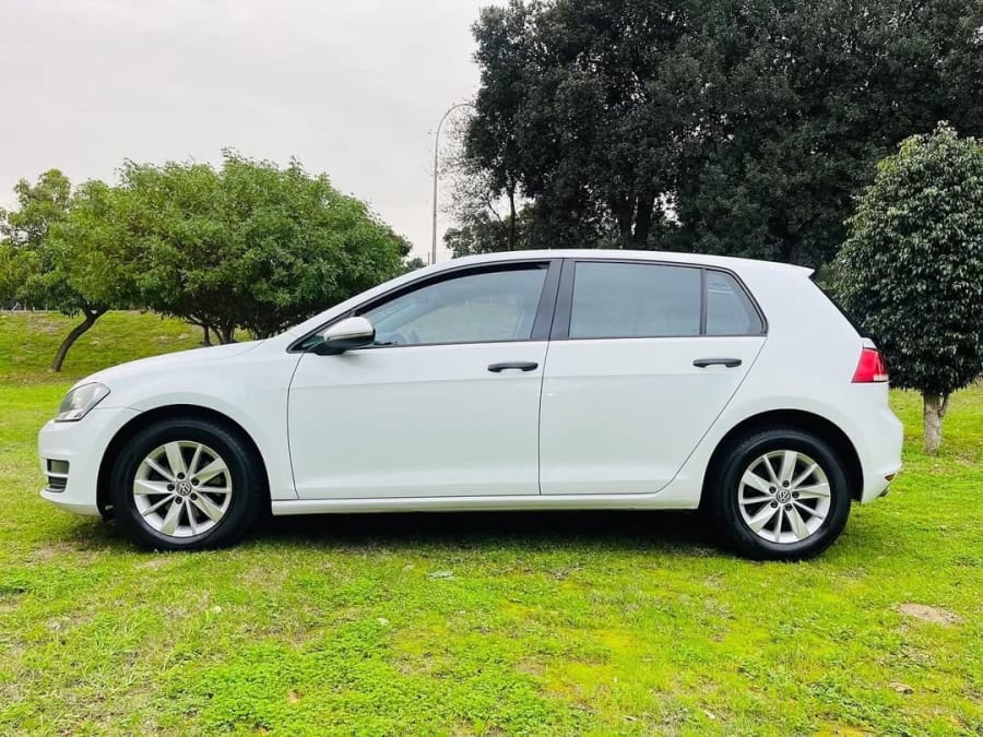 2015 VW GOLF 7 1.4 TSI COMFORTLINE — photo 5