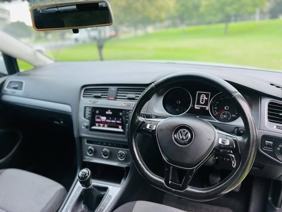 2015 VW GOLF 7 1.4 TSI COMFORTLINE — photo 9