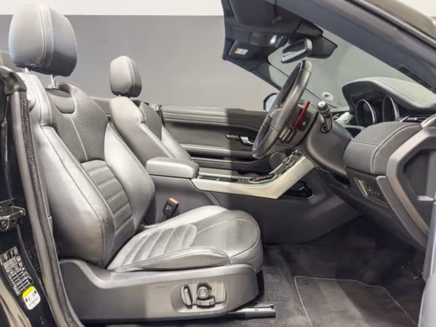 2017 Land Rover Range Rover Evoque 2.0 Si4 Convertible — photo 2