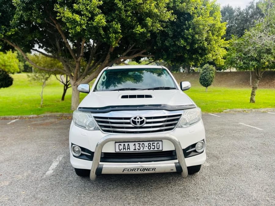 2015 TOYOTA FORTUNER 3.0 D4D RB — photo 1